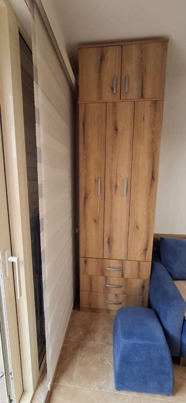Kompletno opremljen studio 21m² na odličnoj lokaciji – Budva (300m od mora)