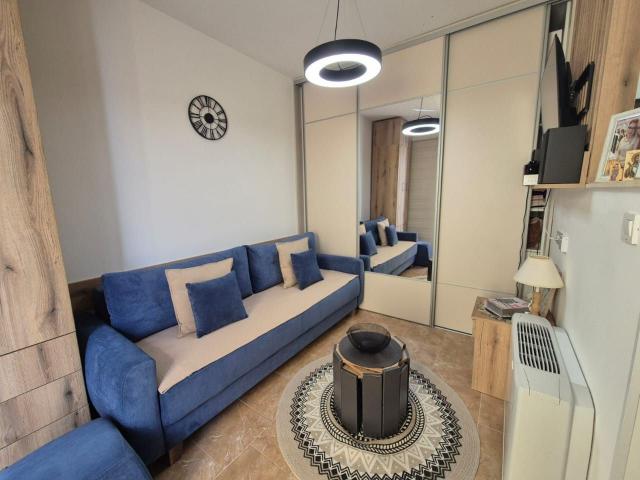 Kompletno opremljen studio 21m² na odličnoj lokaciji – Budva (300m od mora)