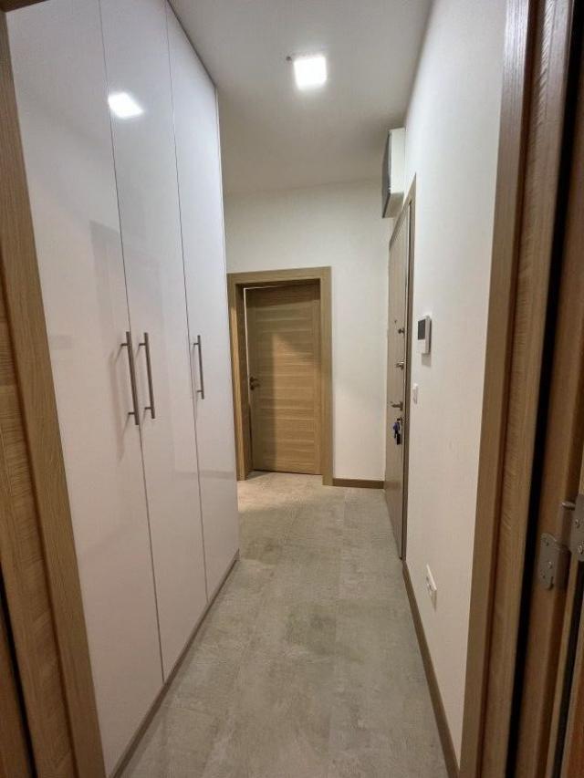 Jednosoban stan 48m² + terasa 90m² sa garažnim mestom – Tivat