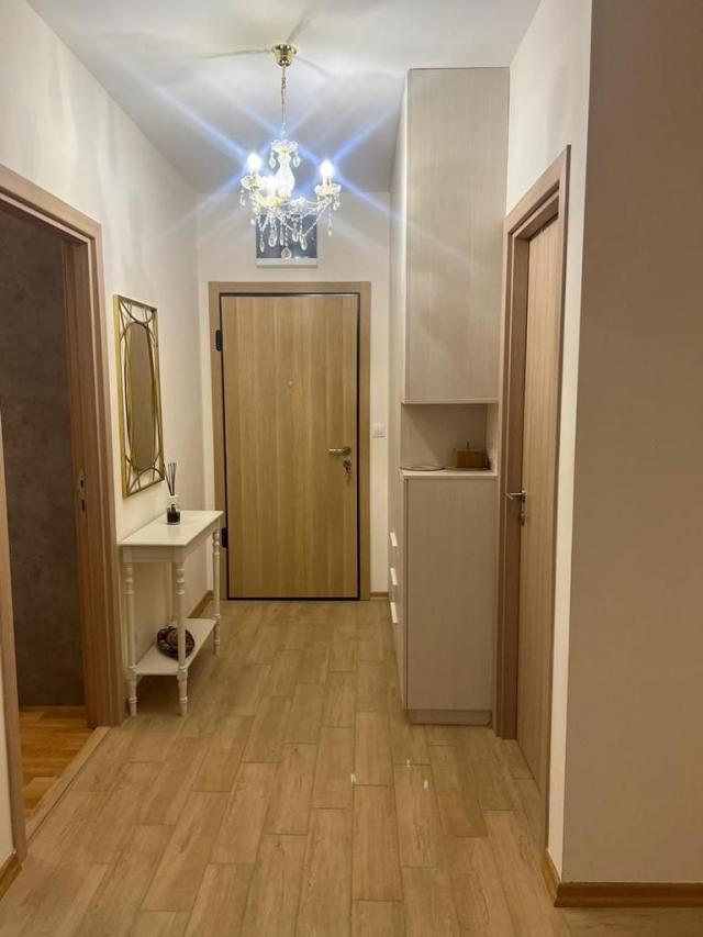 Prodaja dvosobnog stana 69 m² sa dva garazna mesta – The Old Bakery, Budva