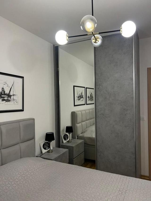 Prodaja dvosobnog stana 69 m² sa dva garazna mesta – The Old Bakery, Budva