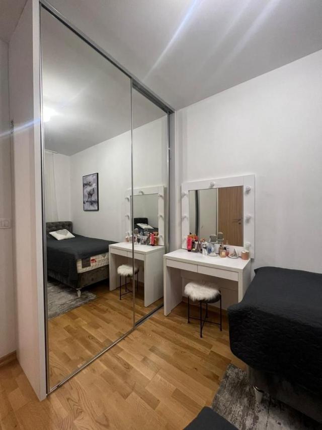 Prodaja dvosobnog stana 69 m² sa dva garazna mesta – The Old Bakery, Budva