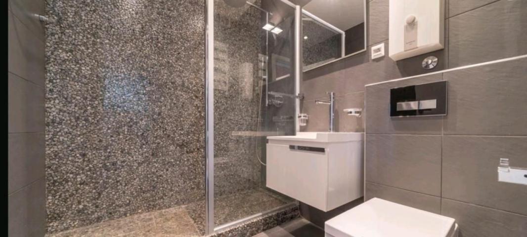 Luksuzan trosoban stan 140m2 – Preko Morače, Podgorica