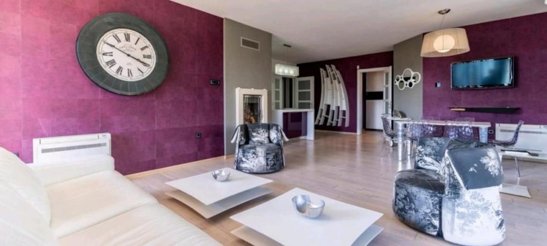 Luksuzan trosoban stan 140m2 – Preko Morače, Podgorica