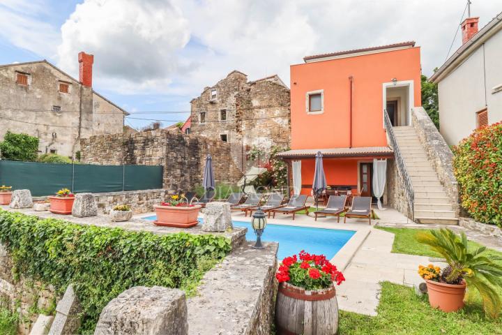 Attractive house with an unforgettable view!