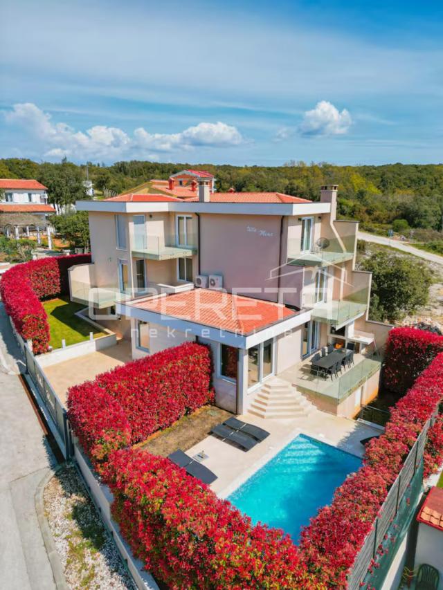 LUKSUZNA VILLA S POGLEDOM NA MORE – PAVIĆINI, DUGA UVALA