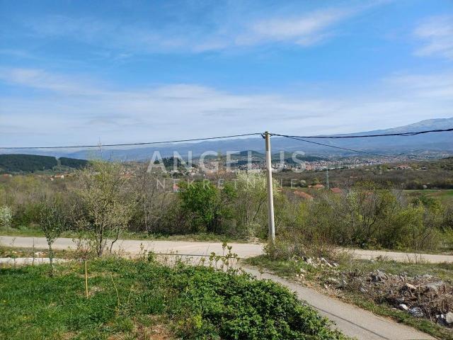 Radošić, Sinj - građevinsko zemljište s panoramskim pogledom, 1330 m2