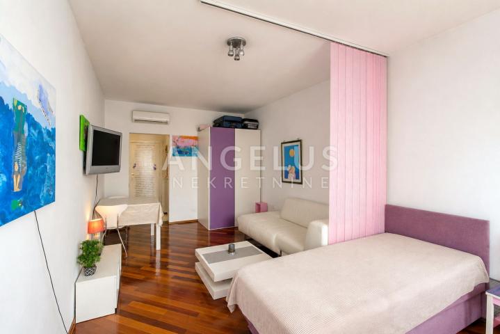 Dubrovnik, Gruž – stan površine 85 m² u centru grada (idealno za uredske i slične djelatnosti) PRODA