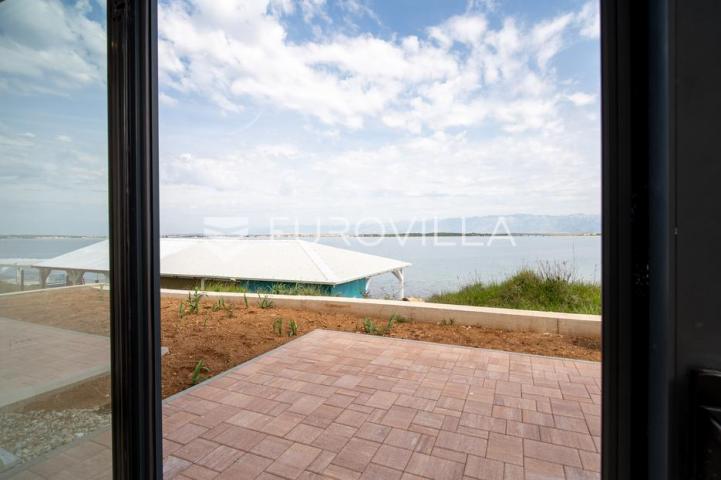 Zadar, Privlaka, luksuzni dvoetažni dvosoban stan 1. red do mora, 85,05 m²