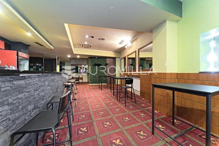 Osijek, Centar, atraktivan ulični poslovni prostor 267 m²