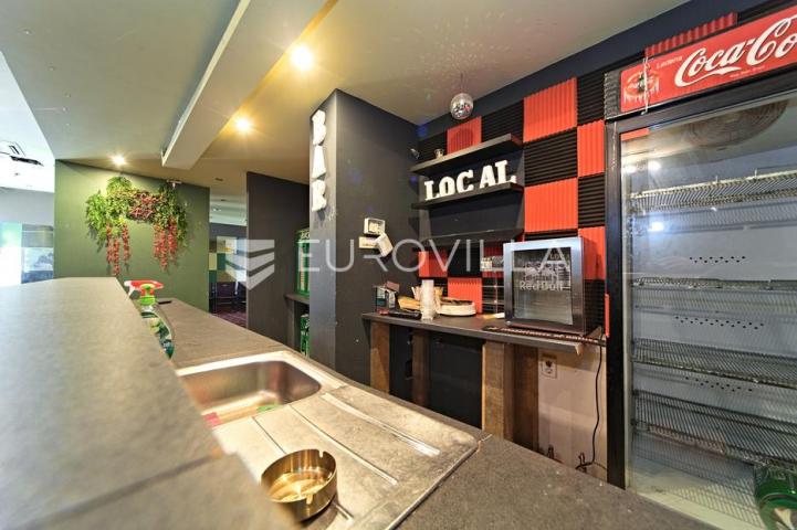 Osijek, Centar, atraktivan ulični poslovni prostor 267 m²
