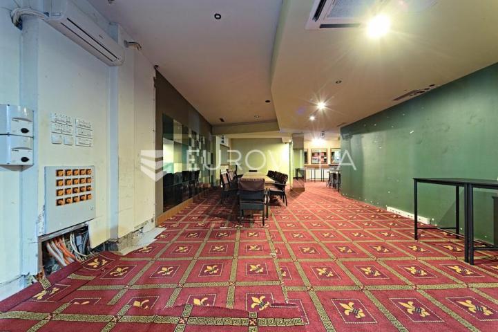 Osijek, Centar, atraktivan ulični poslovni prostor 267 m²