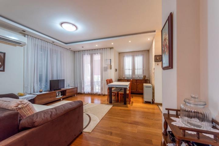 One-bedroom apartment on the first line to the sea, Petrovac (Budva)