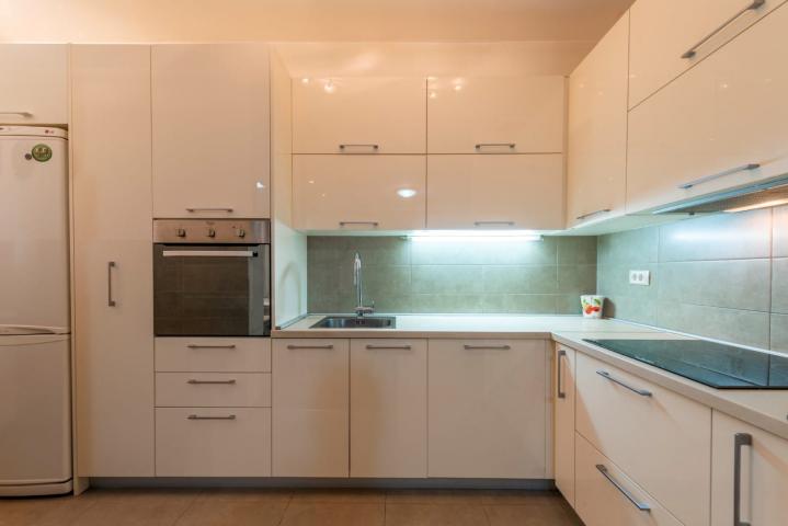 One-bedroom apartment on the first line to the sea, Petrovac (Budva)
