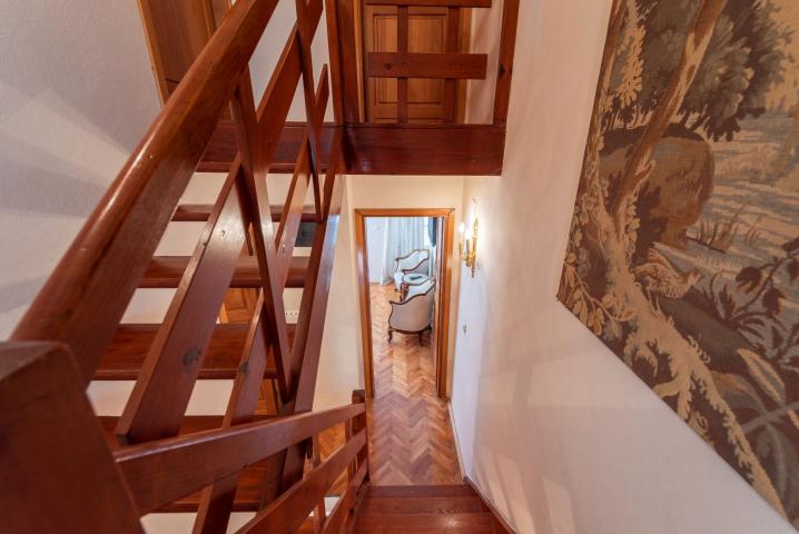 Authentic stone house on the first line to the sea, Baosici
