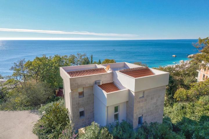 4-bedroom villa in the second row to the sea, Perazica Do