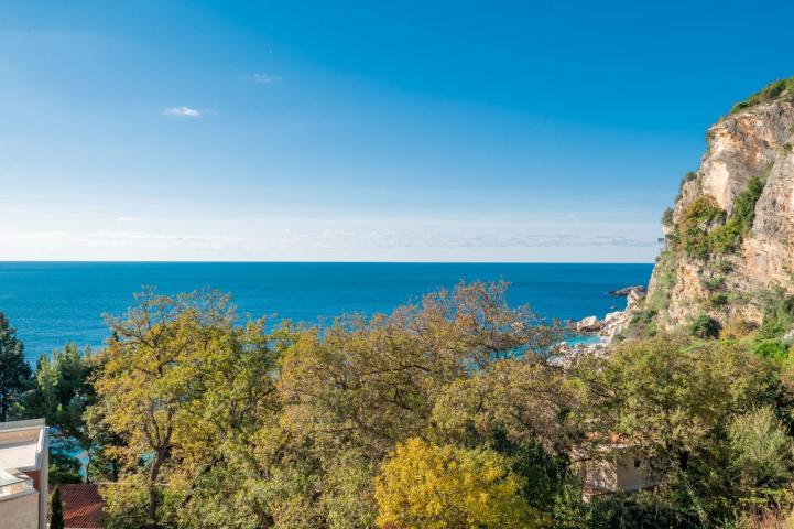 4-bedroom villa in the second row to the sea, Perazica Do