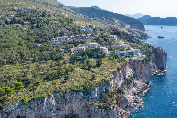 Luxury one-bedroom apartments, Budva, Skocidevojka