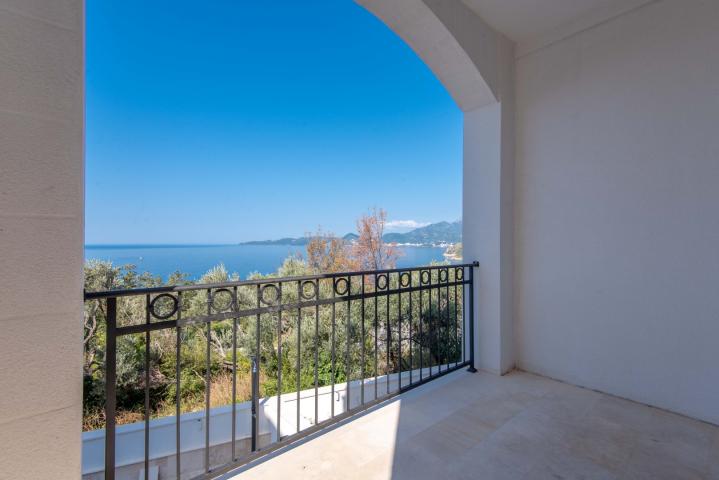 Luxury one-bedroom apartments, Budva, Skocidevojka