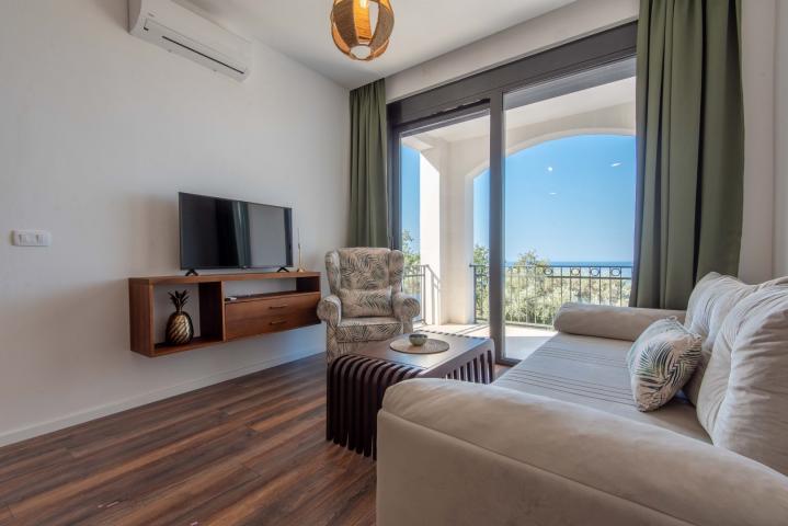 Luxury one-bedroom apartments, Budva, Skocidevojka