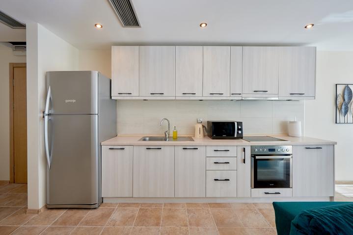 Furnished, two-bedroom apartment with partial sea view, 