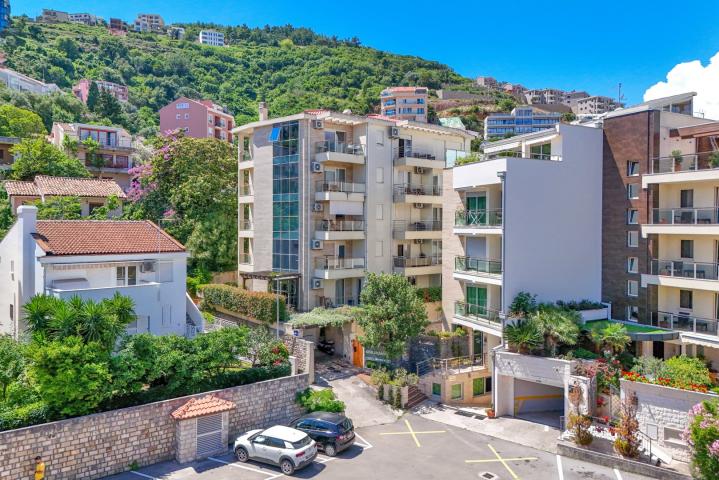 One-bedroom apartment with sea view, Gospostina (Budva)