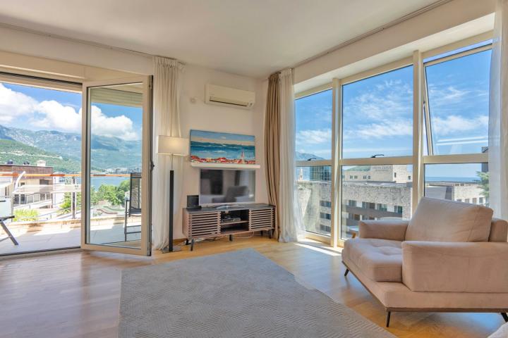One-bedroom apartment with sea view, Gospostina (Budva)