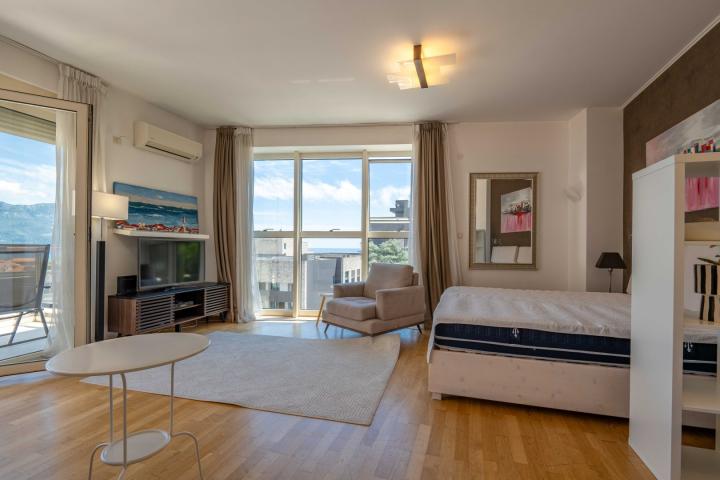 One-bedroom apartment with sea view, Gospostina (Budva)