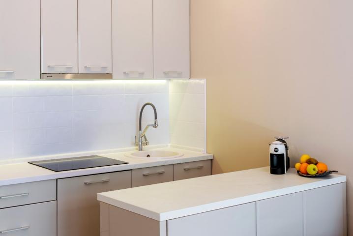 Two-bedroom apartment with a spacious terrace and parking space, 