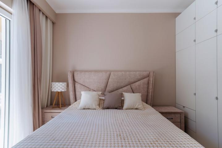 Two-bedroom apartment with a spacious terrace and parking space, 