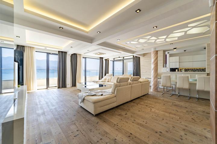 Exclusive four-bedroom apartment, Becici
