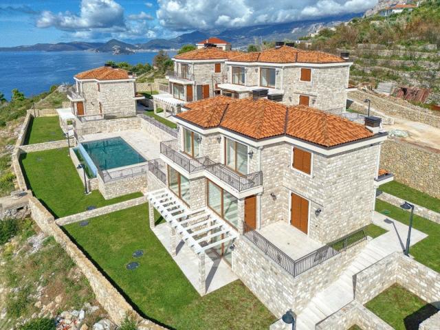 Complex of luxury row houses, Rezevici