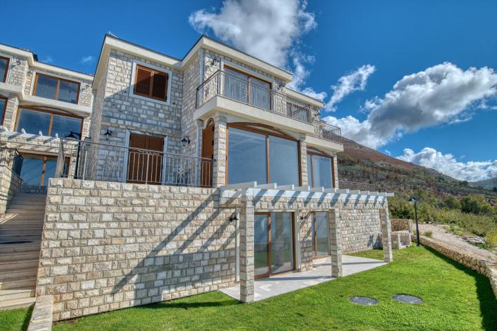 Complex of luxury row houses, Rezevici