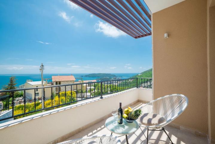 New three-bedroom villa with swimming pool, Becici
