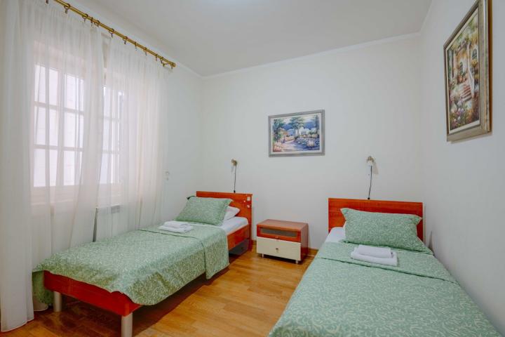 Four-bedroom apartment on the first line to the sea, Sveti Stefan