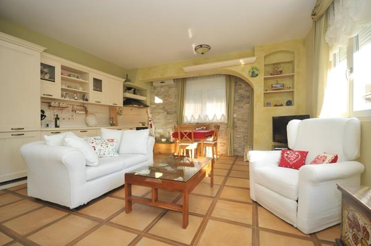 Two-bedroom apartment with parking near the sea, Budva
