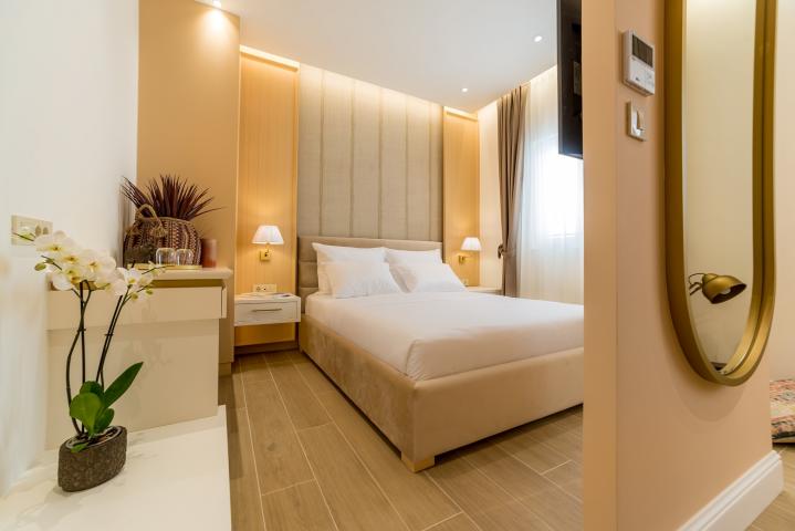 Budva, center - exclusive 4-star mini hotel, 