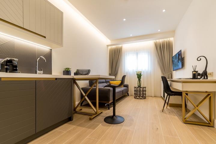 Budva, center - exclusive 4-star mini hotel, 