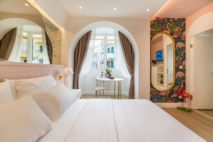 Budva, center - exclusive 4-star mini hotel, 