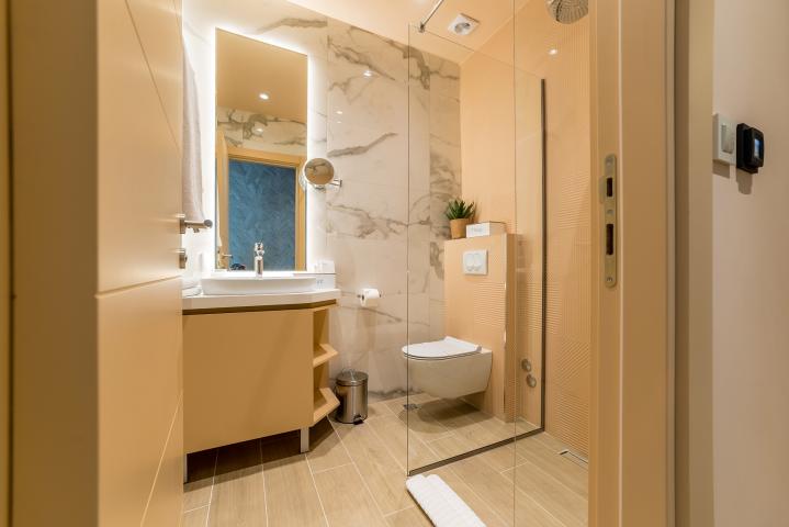 Budva, center - exclusive 4-star mini hotel, 
