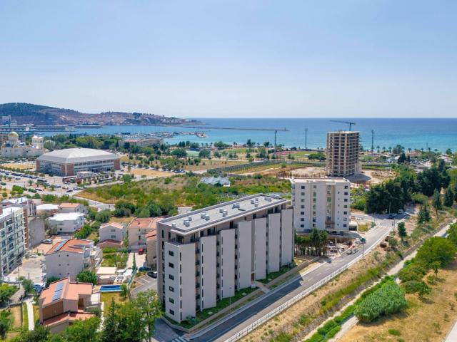 Three-bedroom penthouse with sea view, Bar