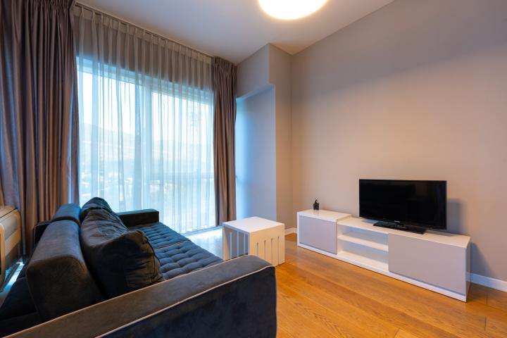 Furnished two-room apartment with sea view, Tre Canne