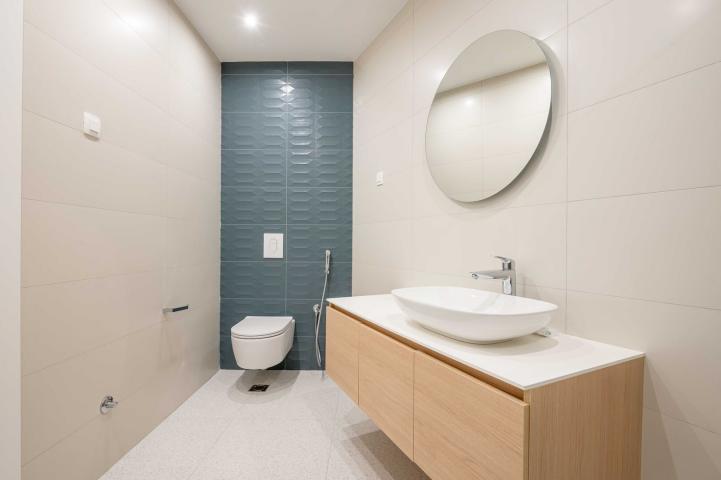 One-bedroom apartment with sea and mountain views, Becici, 