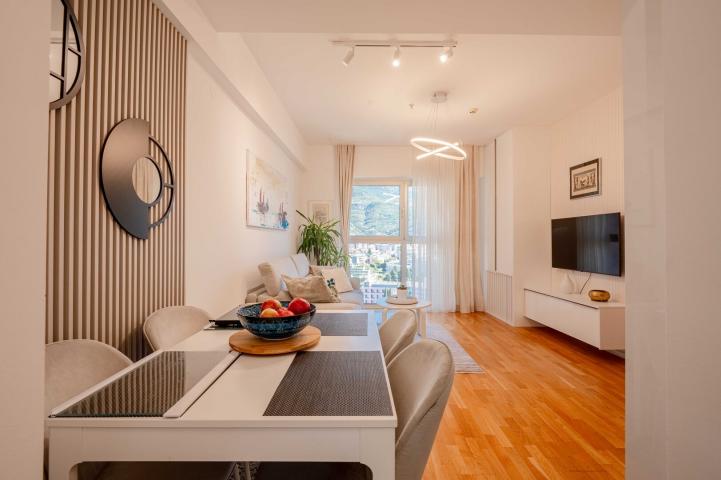 Furnished one-bedroom apartment with sea view, Becici, 