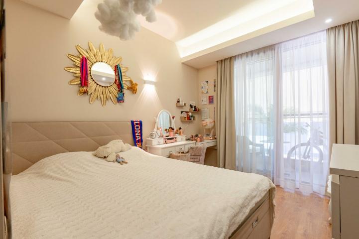 Two-bedroom designer apartment in the center, Budva