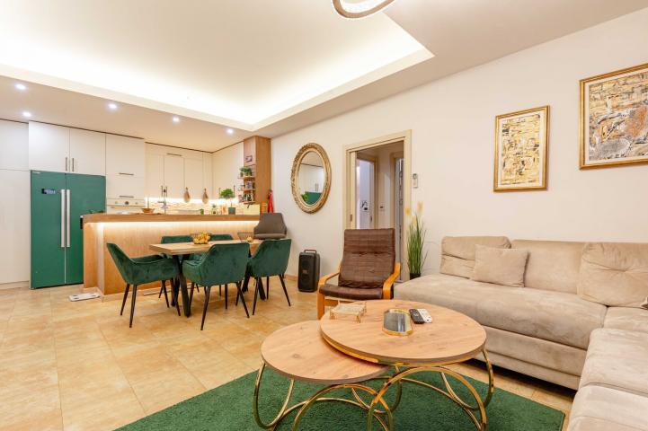 Two-bedroom designer apartment in the center, Budva