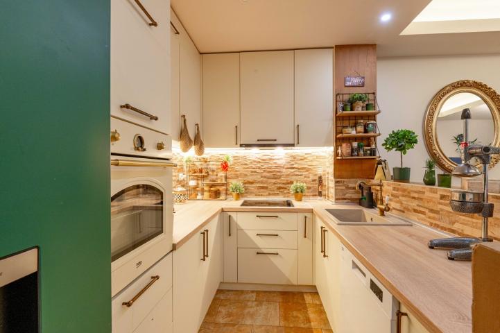 Two-bedroom designer apartment in the center, Budva