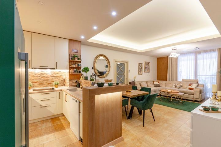 Two-bedroom designer apartment in the center, Budva