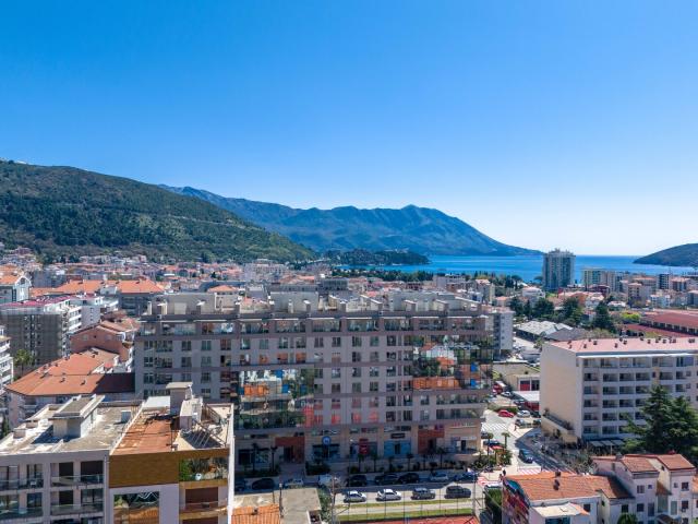 Two-bedroom designer apartment in the center, Budva