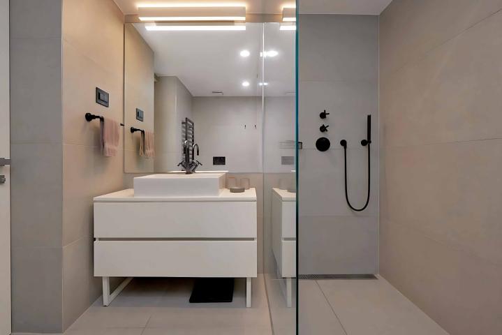 Two-bedroom apartment in the Dukley Residences building, Budva